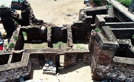Fort Komenda<br>The fort from above