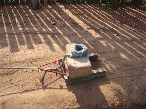 The history of Kente and Adinkra symbols<br>Kente sled