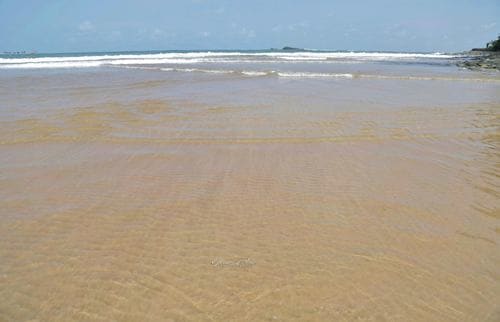 Busua Beach<br>Gentle waves