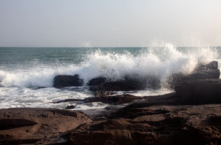 Elmina Beach<br>Rocky outcrops