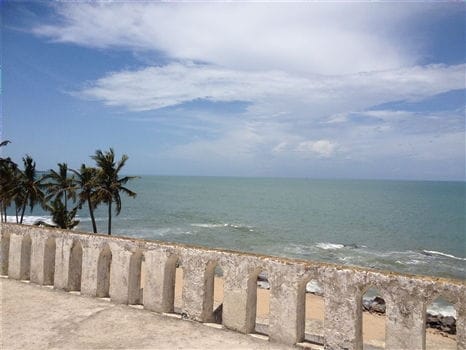 Elmina Town<br>Overview of Elmina Castle and the sea