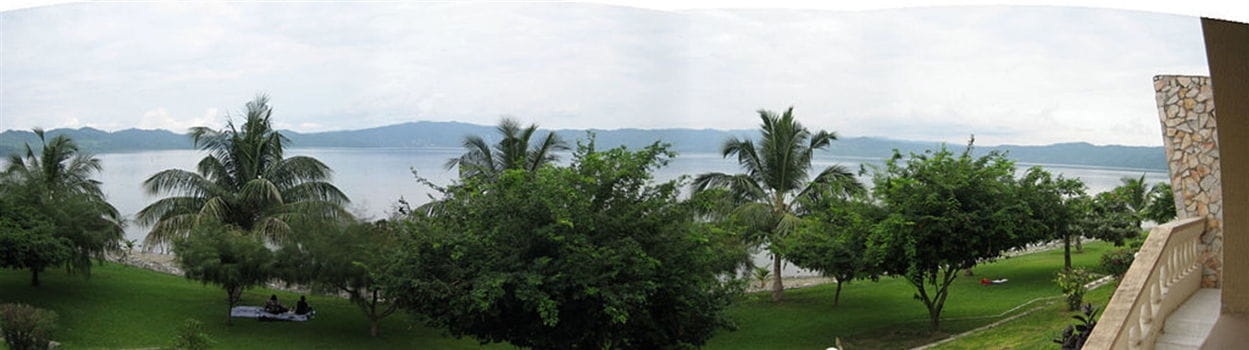 Lake Bosumtwe<br>Panorama view of the lake