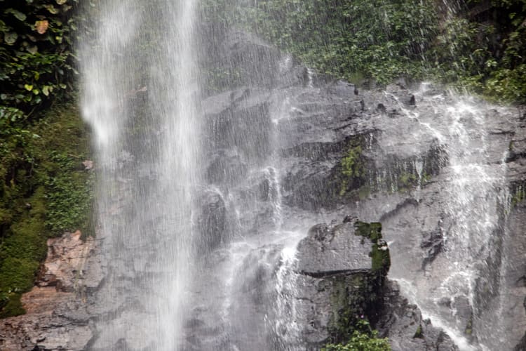 Tagbo Falls<br>Detail of falls