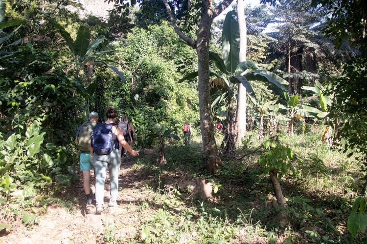 Tagbo Falls<br>Hiking to the falls
