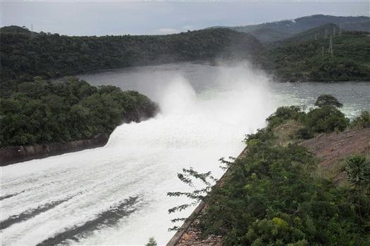 Volta Lake<br>Akosombo Dam spilling water