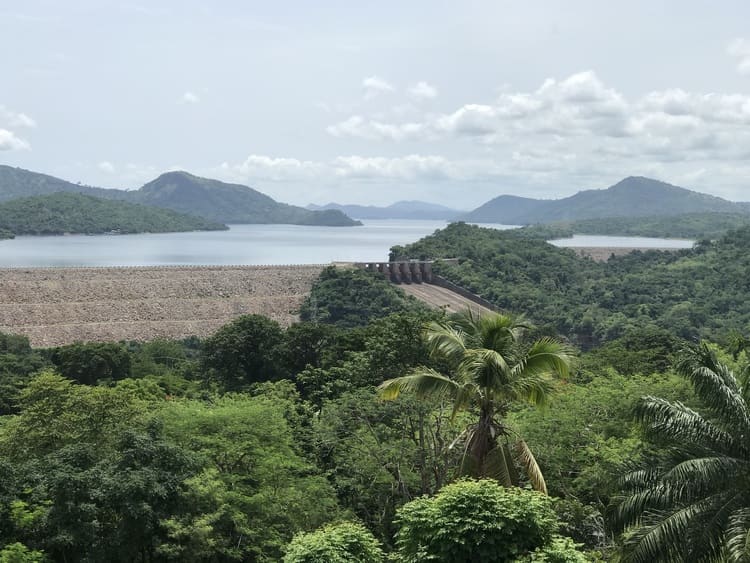 Helgard Africa - Tours - Akosombo dam